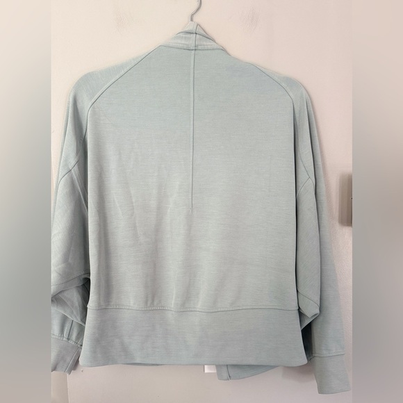 Lululemon Softstreme Dropped Sleeve Wrap - Silver Blue - Picture 5 of 9